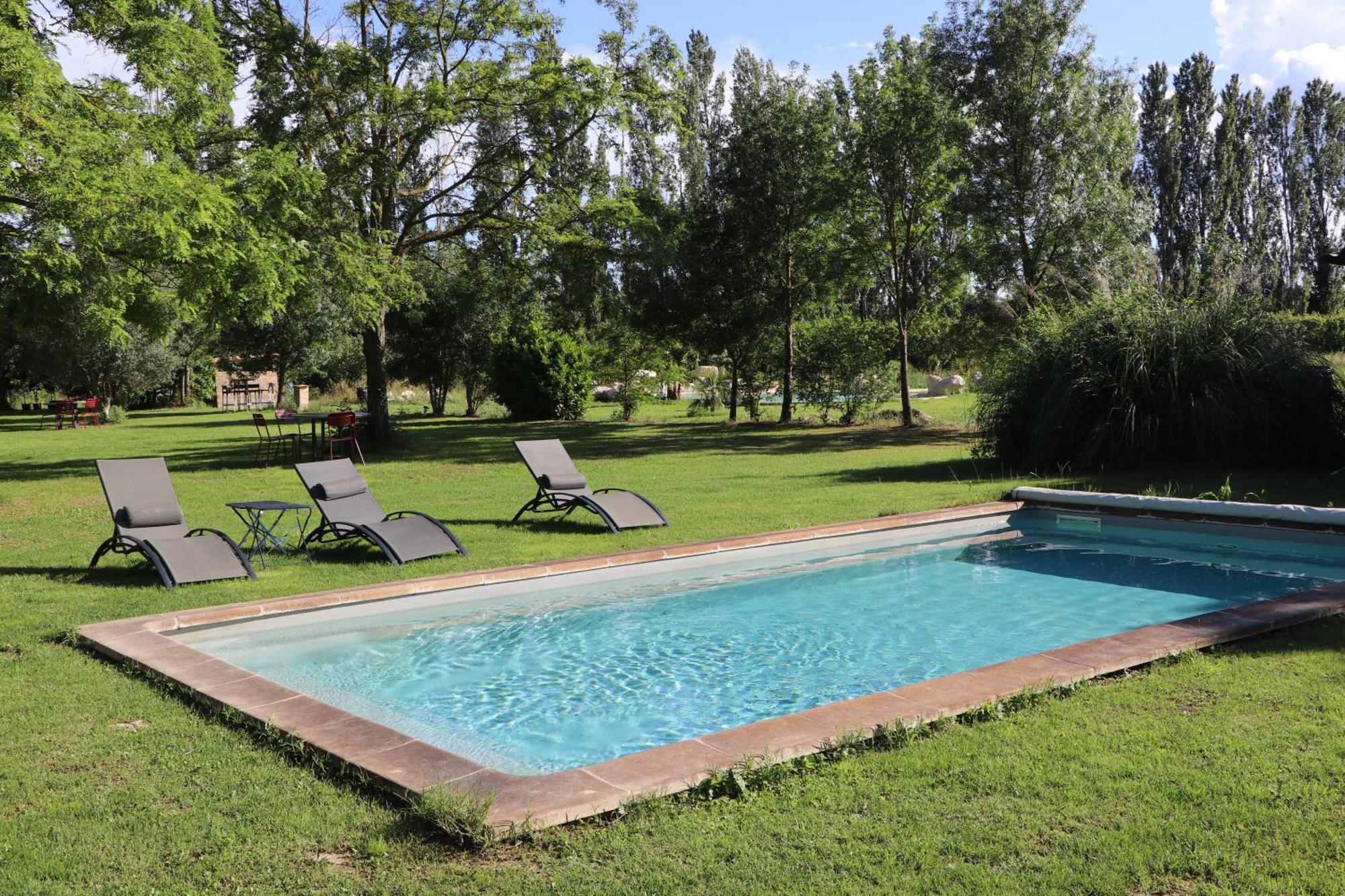 Le Mas Des Cerisiers Jacuzzi Et Sauna Inclus Pour Tous Les Logements Авиньон Екстериор снимка