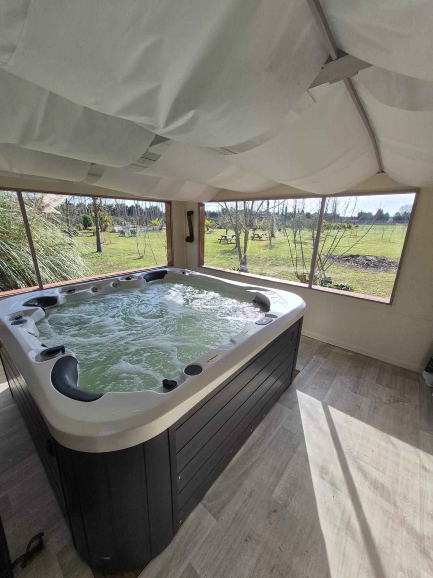 Le Mas Des Cerisiers Jacuzzi Et Sauna Inclus Pour Tous Les Logements Авиньон Екстериор снимка