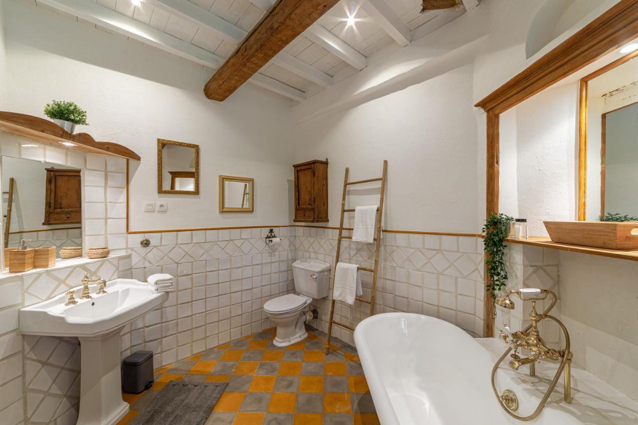 Le Mas Des Cerisiers Jacuzzi Et Sauna Inclus Pour Tous Les Logements Авиньон Екстериор снимка